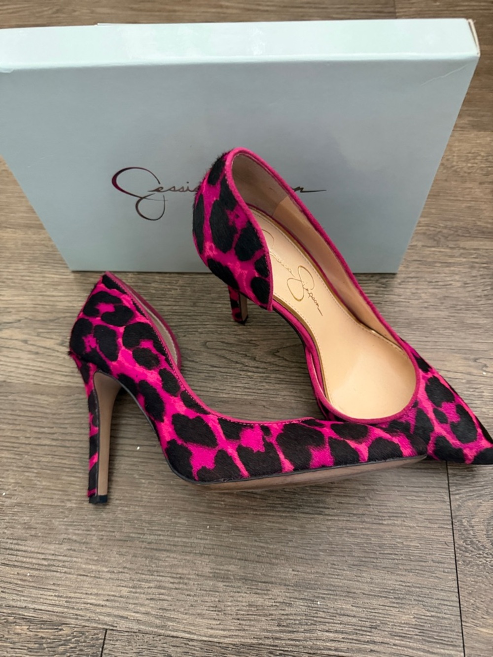 Jessica Simpson Hot Pink and Black Leopard Print Pointed Pump - Picture 2 of 4